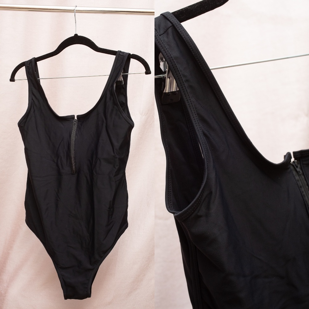 EUC Black One Piece Swimsuit Bathing Suit Front Zip Open Back- Zaful - XL